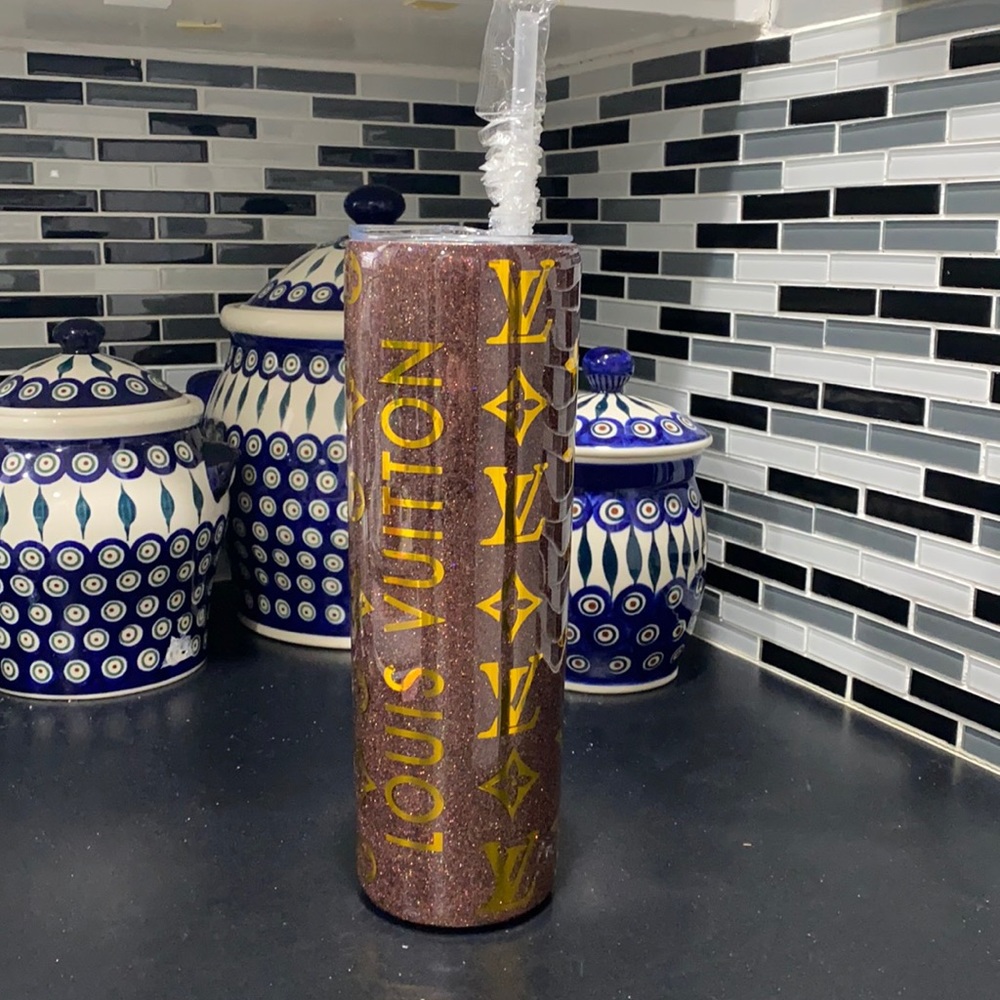 Sparkley Louie tumbler